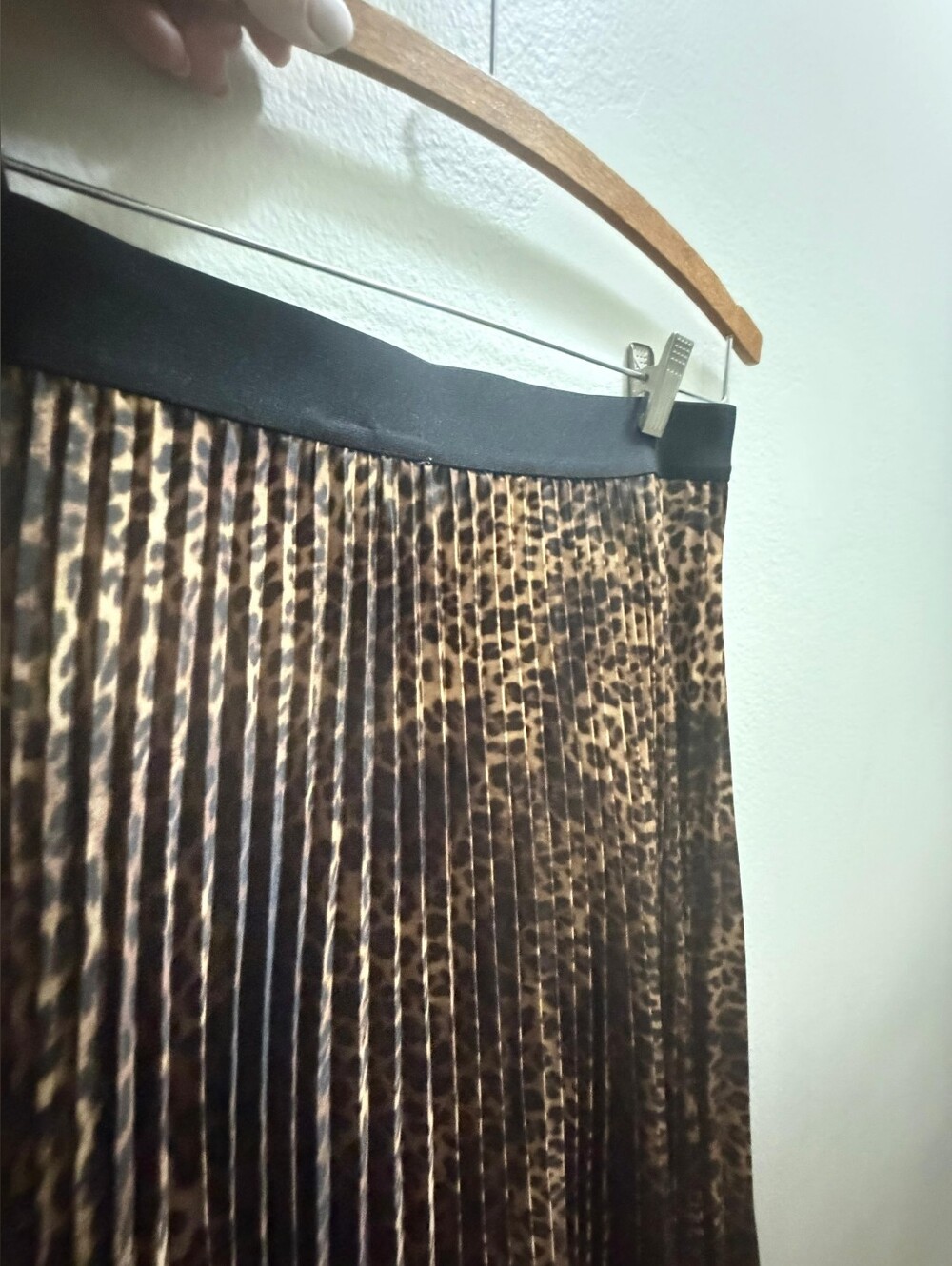 Pleated Leopard Print Midi Skirt - Brown